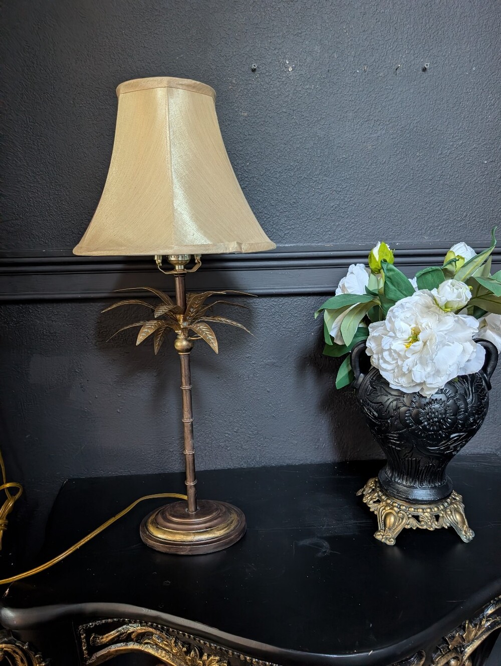 Vintage Gold / Bronze Tone Hollywood Regency MCM Metal Palm Tree table lamp 28"